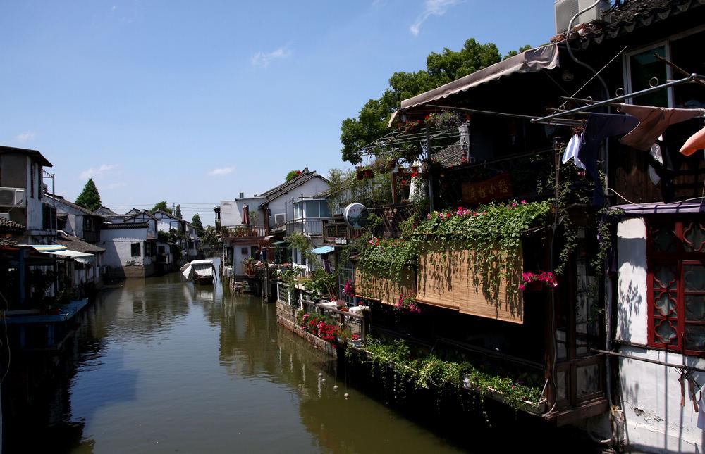 郎朗回应58岁建筑工人钢琴之约:为热爱生活的精神点赞